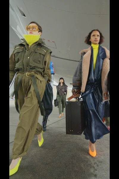 Look 24